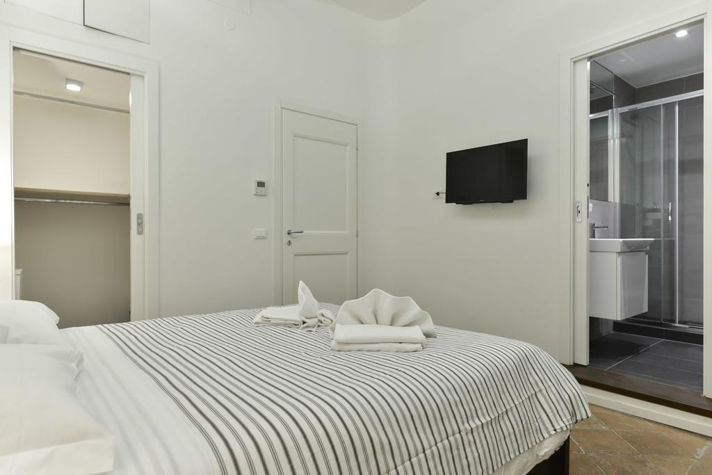 Campo De' Fiori Brand New Apartment โรม ภายนอก รูปภาพ
